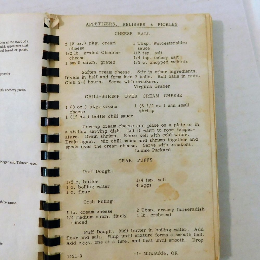 Our Favorite Recipes Cookbook Lutheran Womens Guild Milwaukie 1983 Spiral - Picture 8 of 11